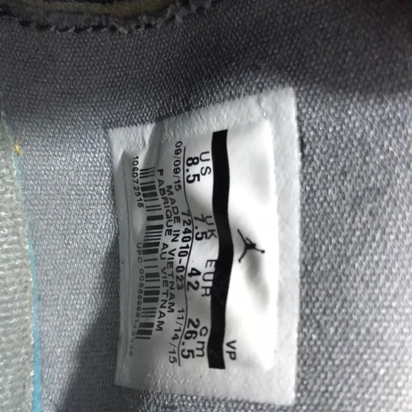 Jordan gray and white eclipses Size 8.5 - Picture 4 of 8